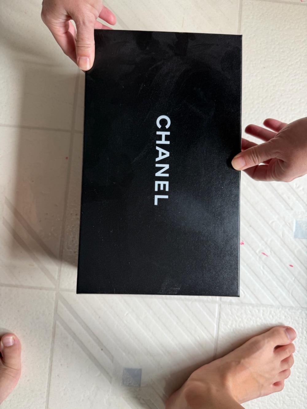 CHANEL nude colored sandals - Picture 3 of 10